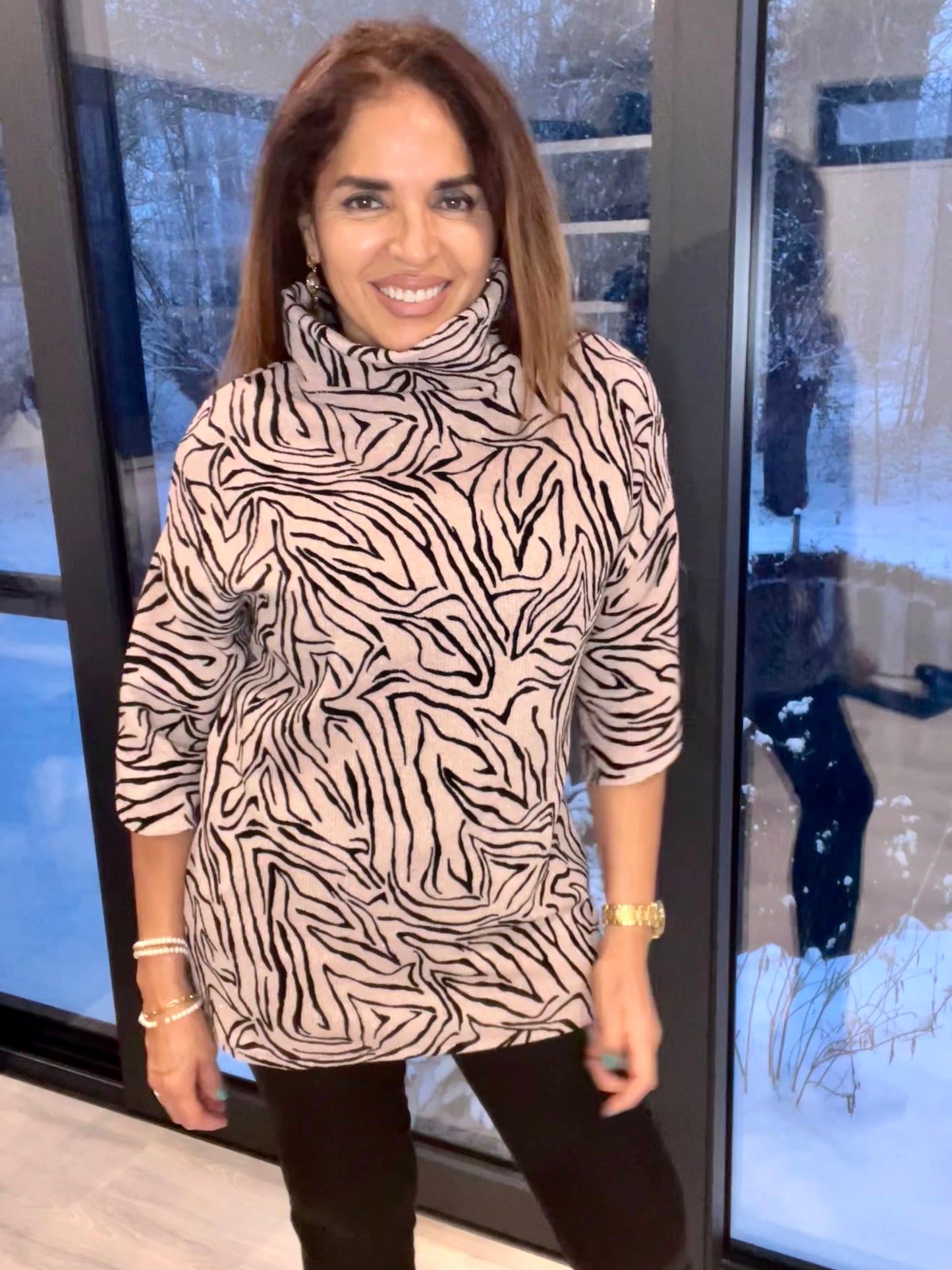 GG084 Printed blouse made of tricot