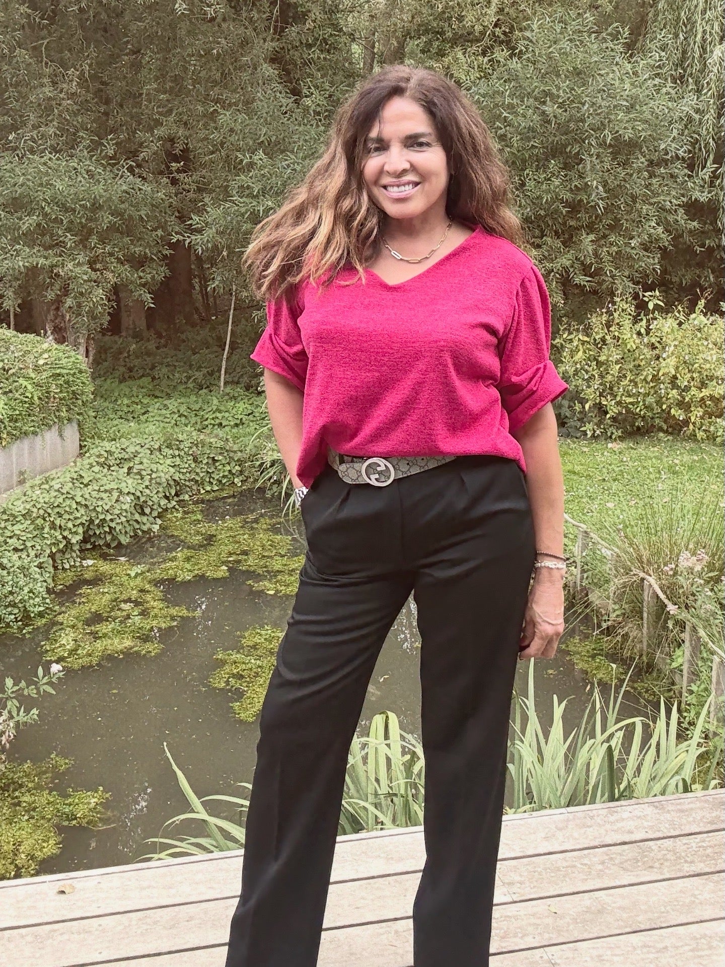 GG125 Magenta Blouse met Textuur en Geplooide Driekwartmouwen