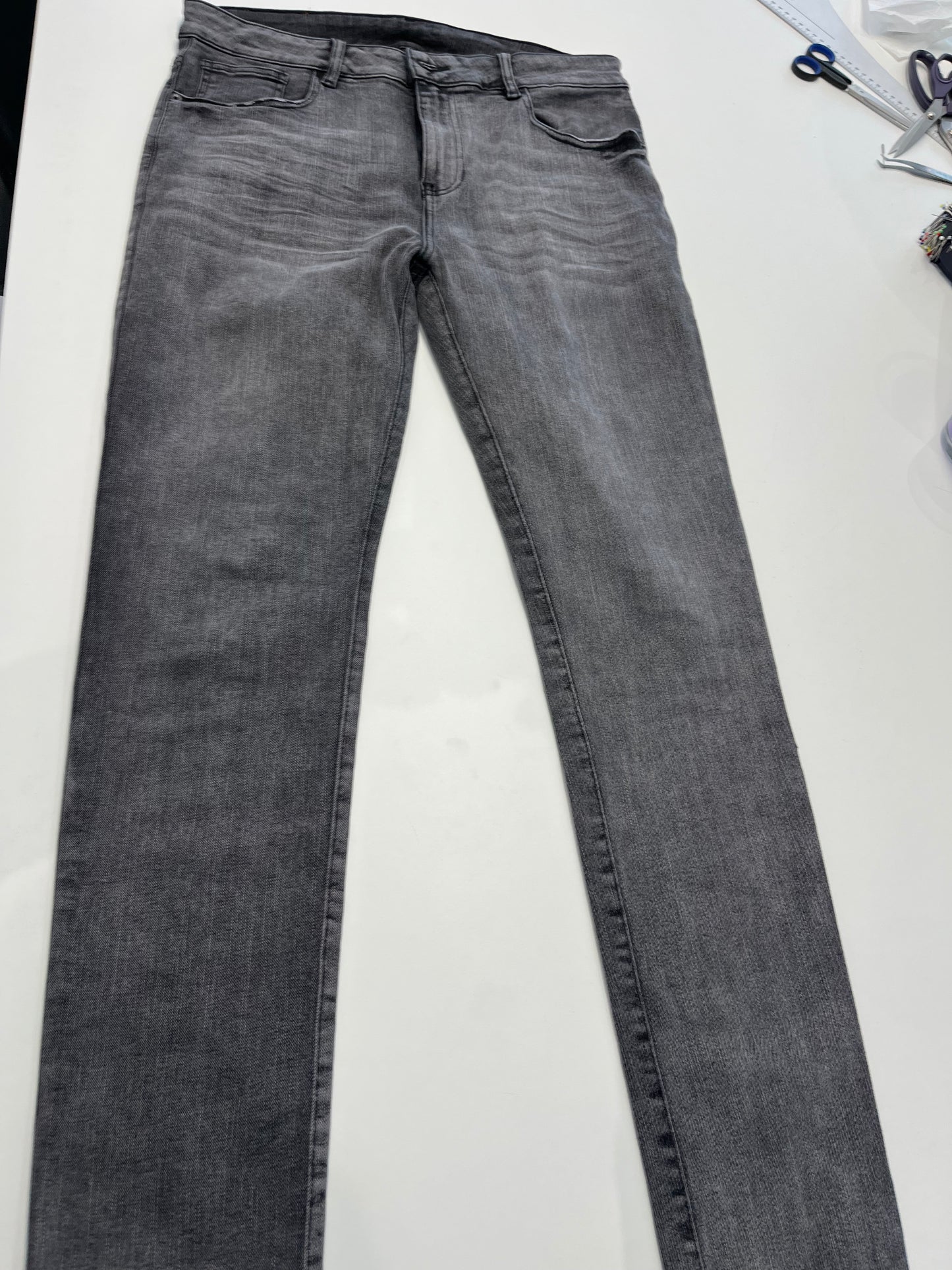 GG028: Gray Denim Jeans