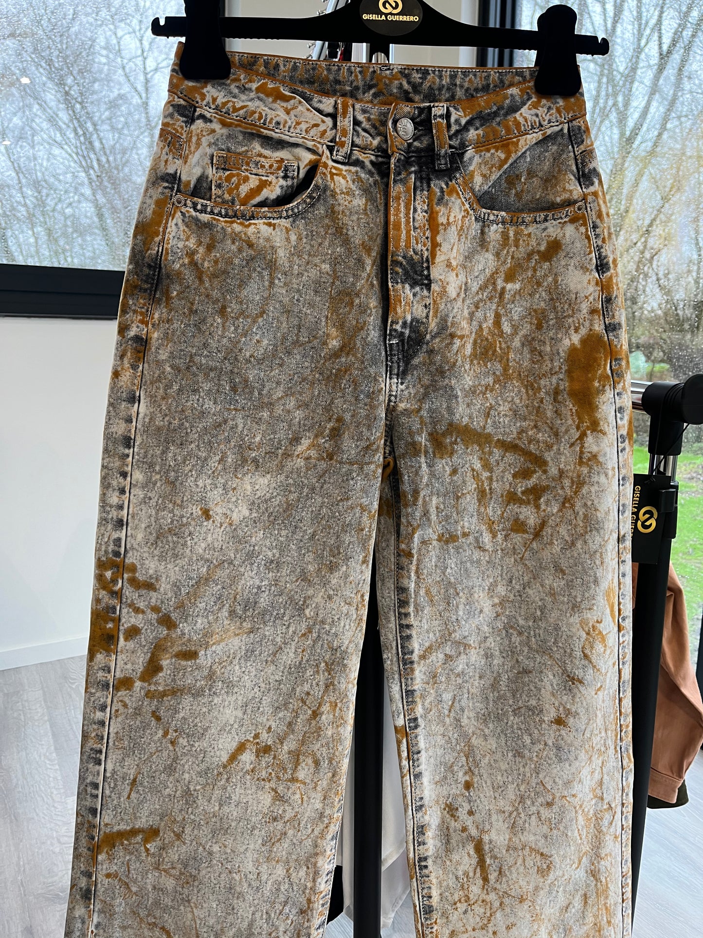 GG013: Metallic Rust Jeans