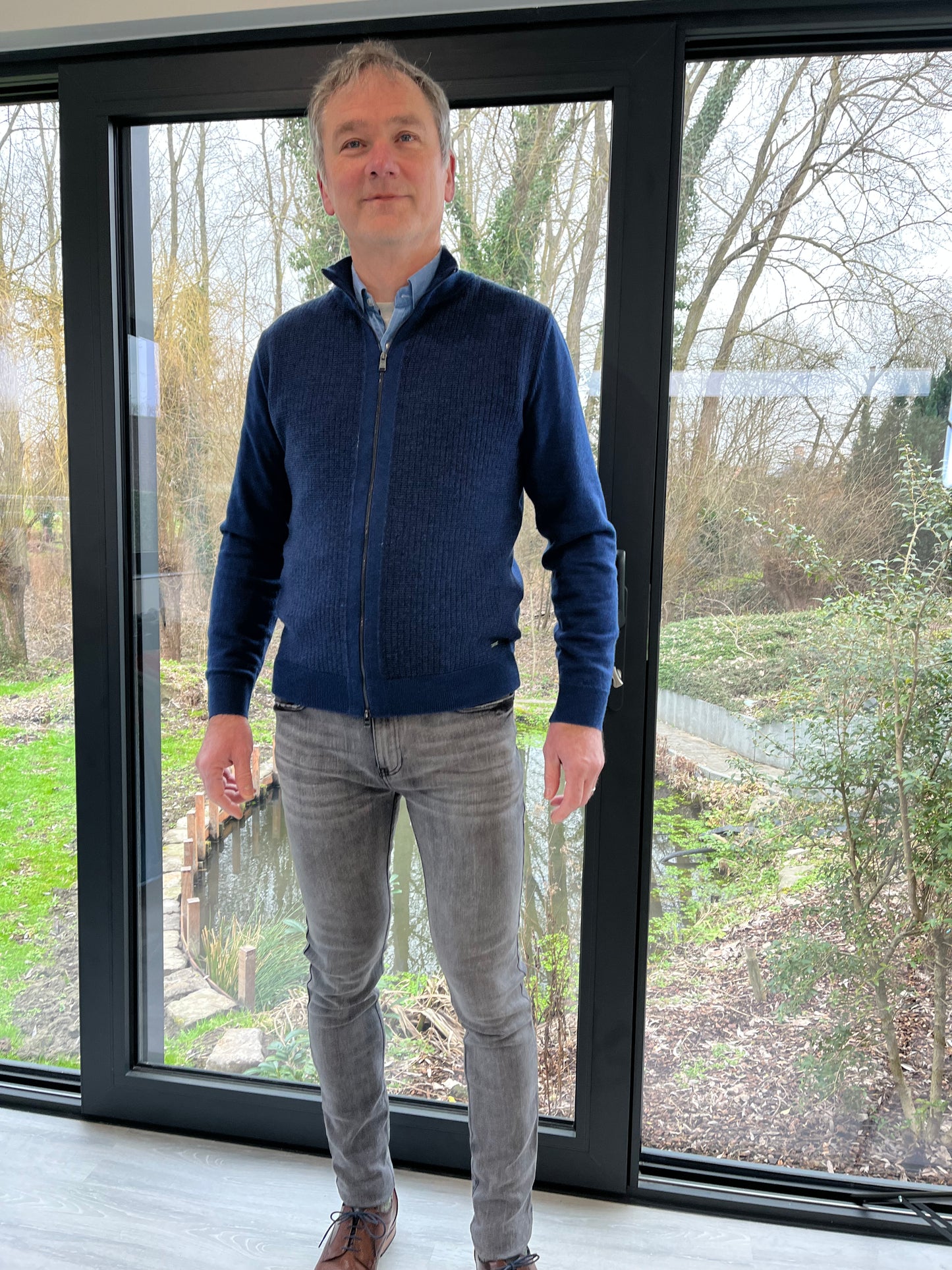 GG028: Gray Denim Jeans