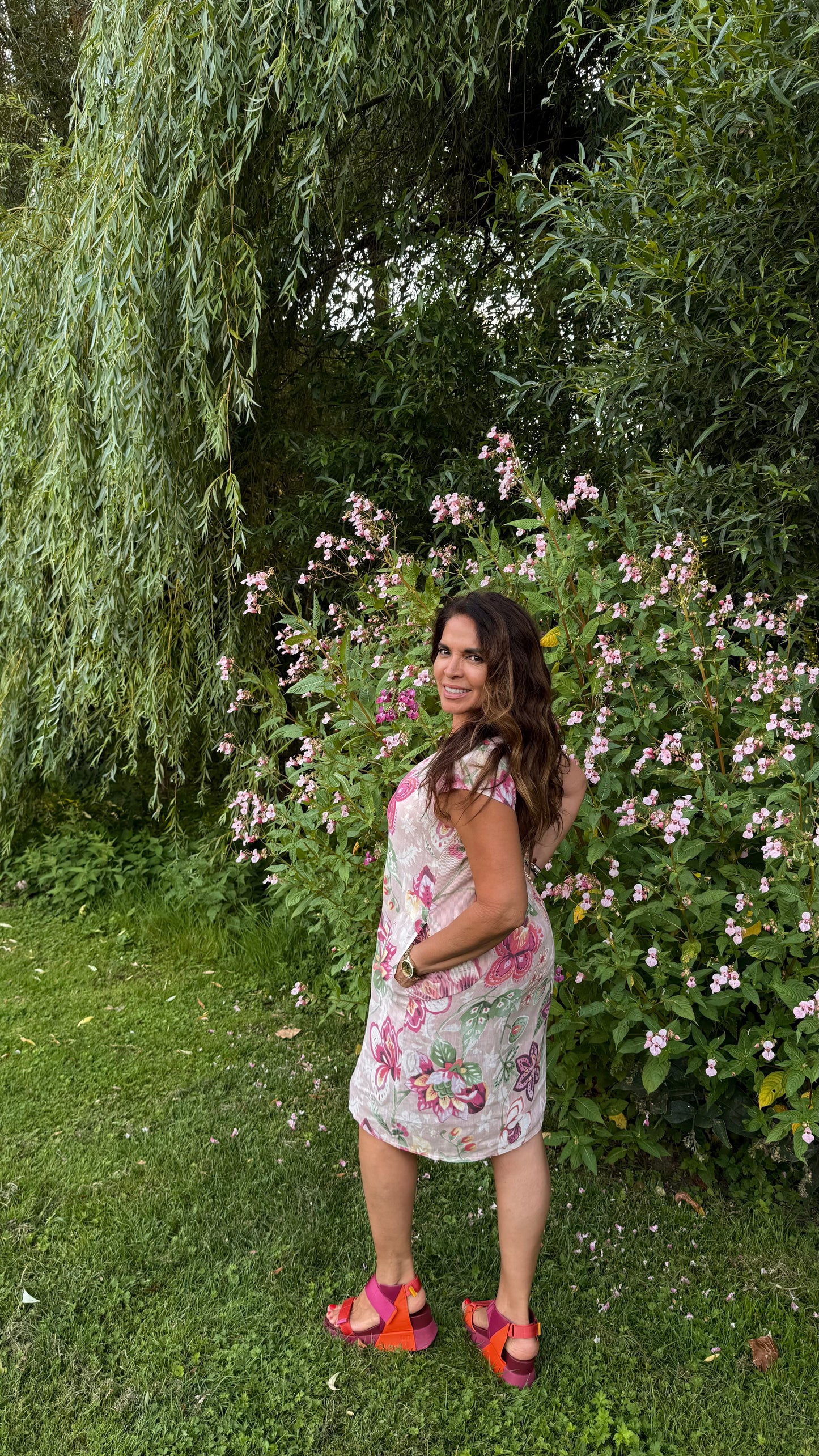 GG127 Linnen Zomerkleed met Roze Bloemen – Luchtig & Elegant (Maat 40)