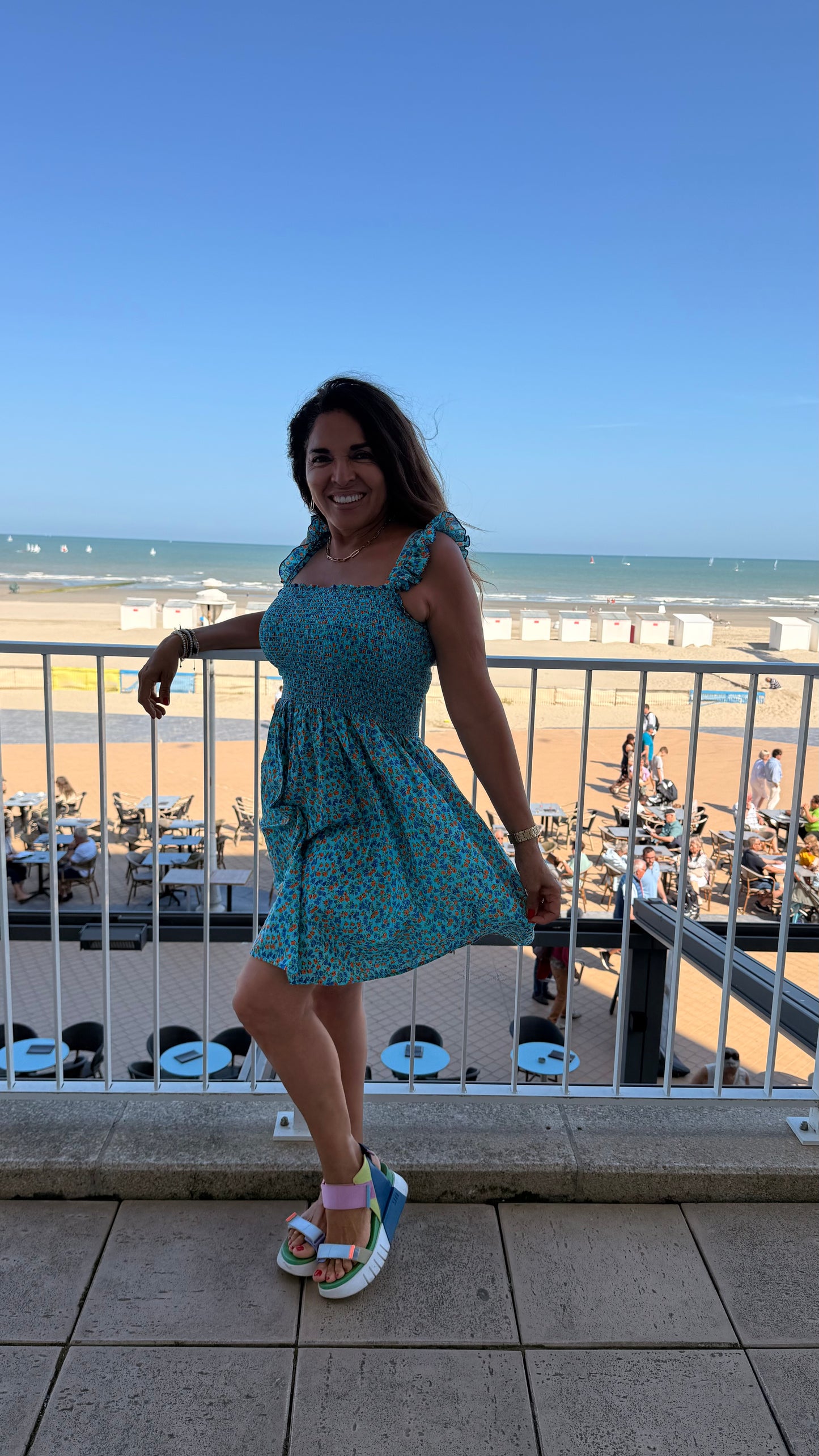 GG122  🌺 Zomerse Smockjurk met Bloemenprint – Comfort en Stijl in Één!