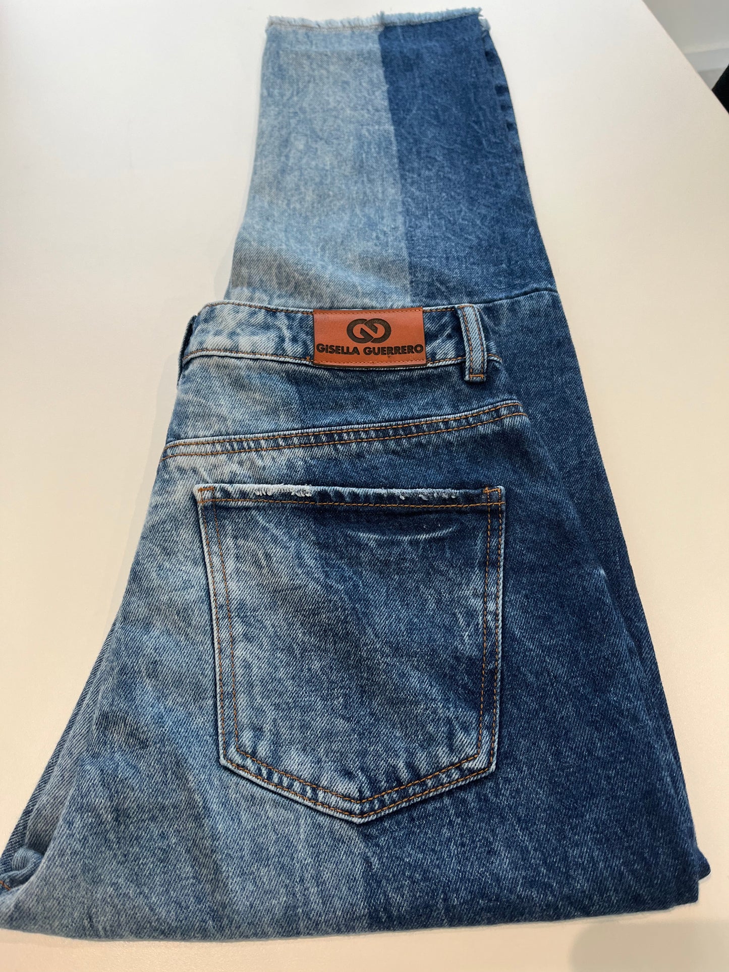 GG015: Gradient Vertical Bicolor Jeans