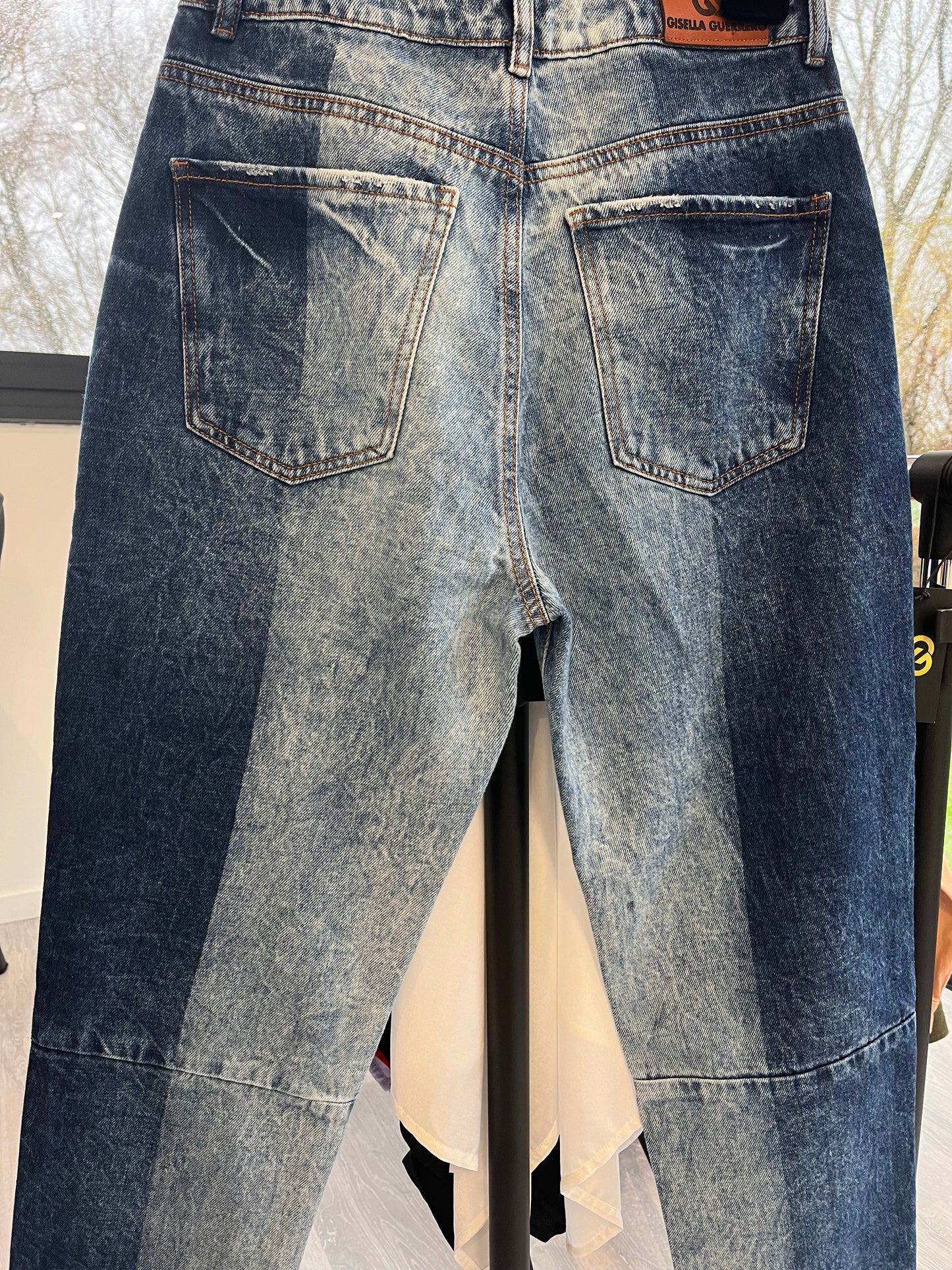 GG015: Gradient Vertical Bicolor Jeans