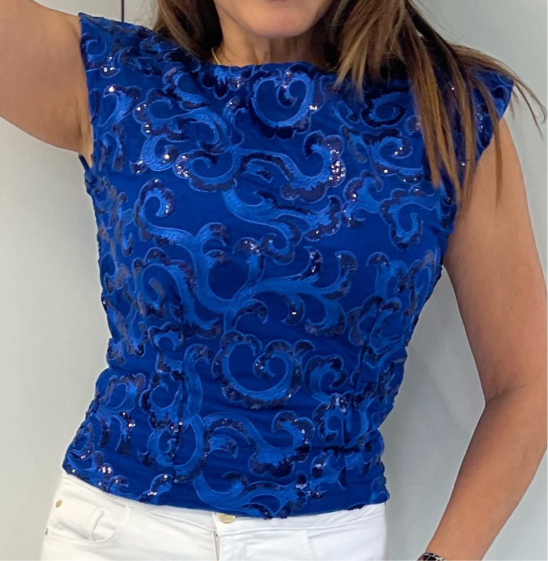 GG030: Short Blue Blouse